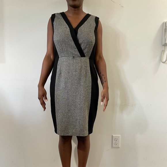 Perfect office or meeting dress - Picture 2 of 4